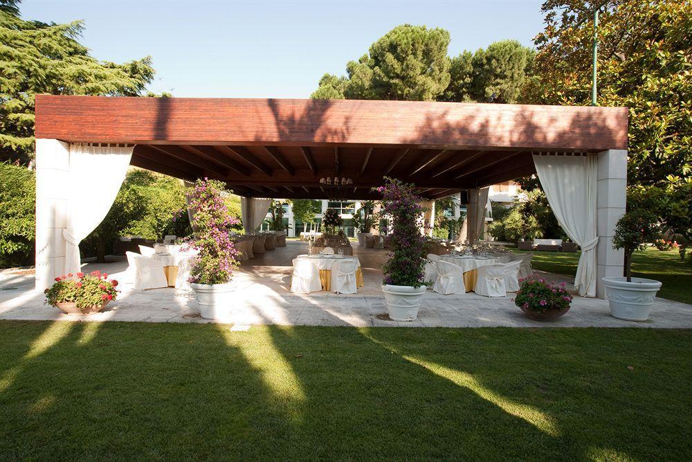 Garden Hotel Мольфетта Екстер'єр фото
