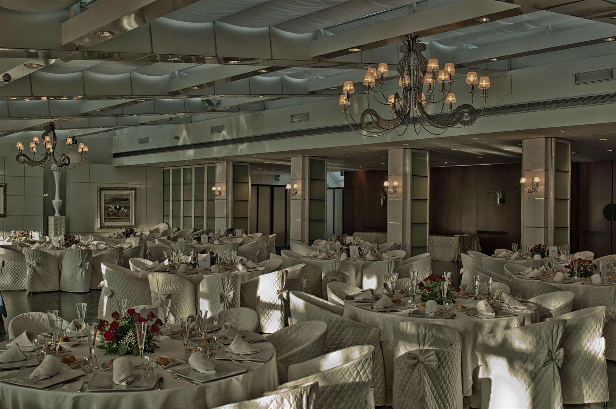 Garden Hotel Мольфетта Екстер'єр фото
