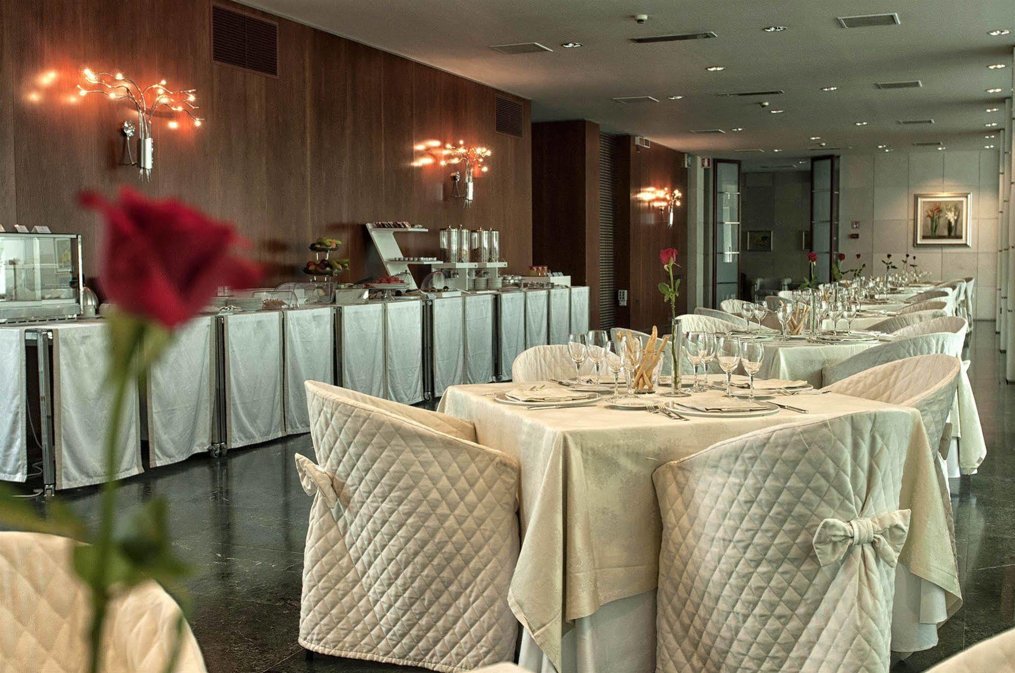 Garden Hotel Мольфетта Екстер'єр фото